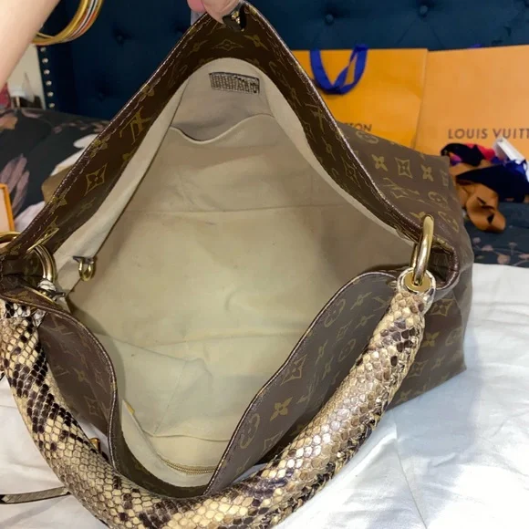 🦄✨RARE Louis Vuitton Artsy MM Python handle Exotique - Picture 8 of 16